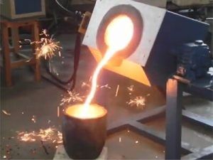 forno di fusione per metalli non ferrosi e metalli ferrosi forno a fusione a induzione forno di tipo IGBT a media frequenza