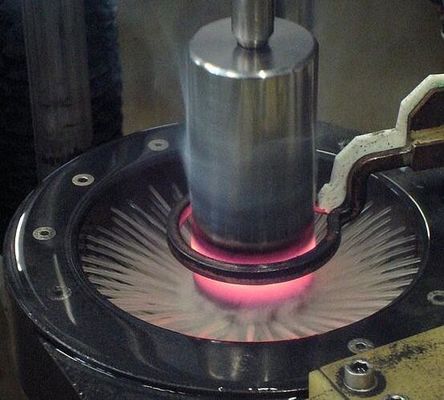 Estinzione del riscaldamento dell'attrezzatura di indurimento di induzione del tubo della metropolitana della catena della parte di metallo