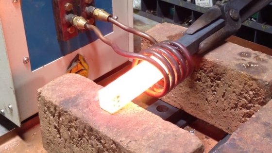 Induzione del tondino di controllo automatico che indurisce riscaldamento forgiando attrezzatura Constant Current